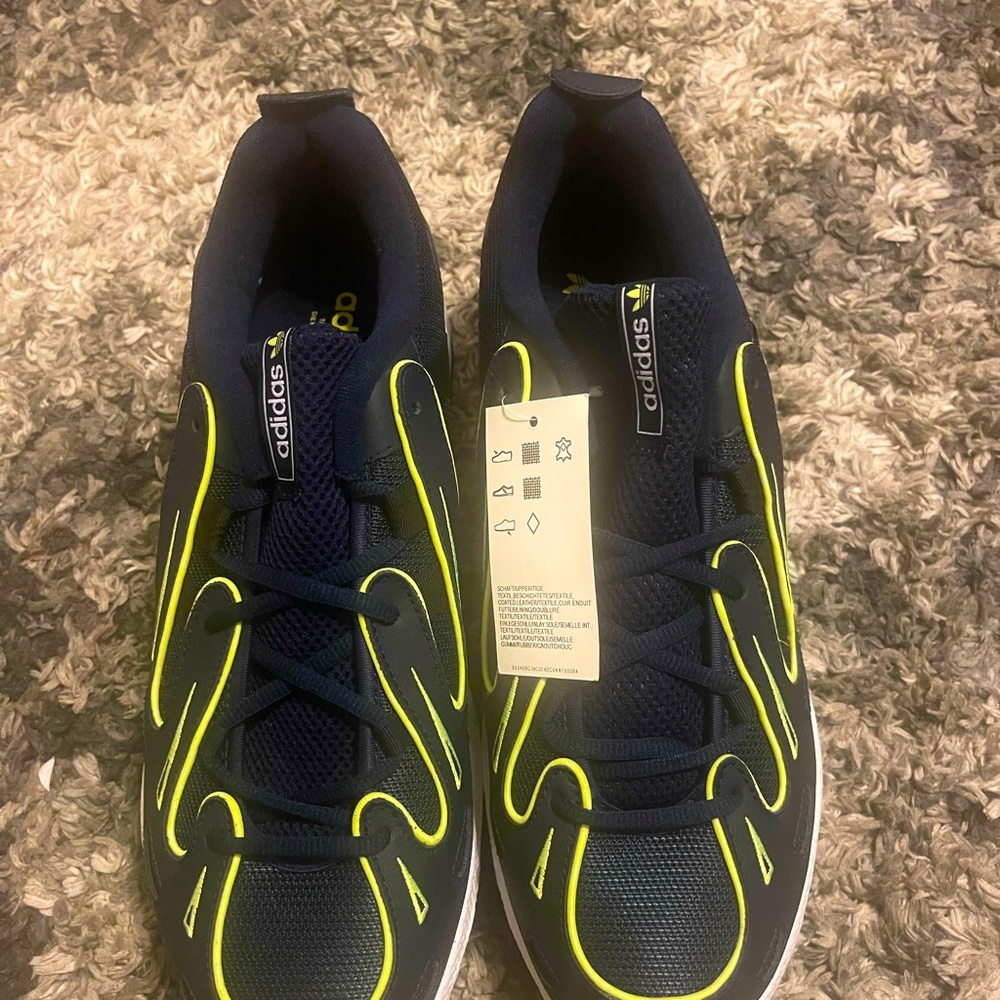 Men Adidas 11.5